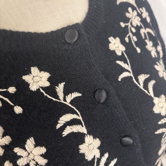 Vintage Woman's Sweater Express Tricot Size XS Lambswool and Angora Rabbit Black - Picture 5 of 10